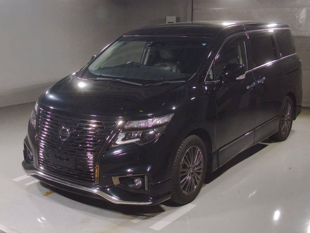 NISSAN ELGRAND