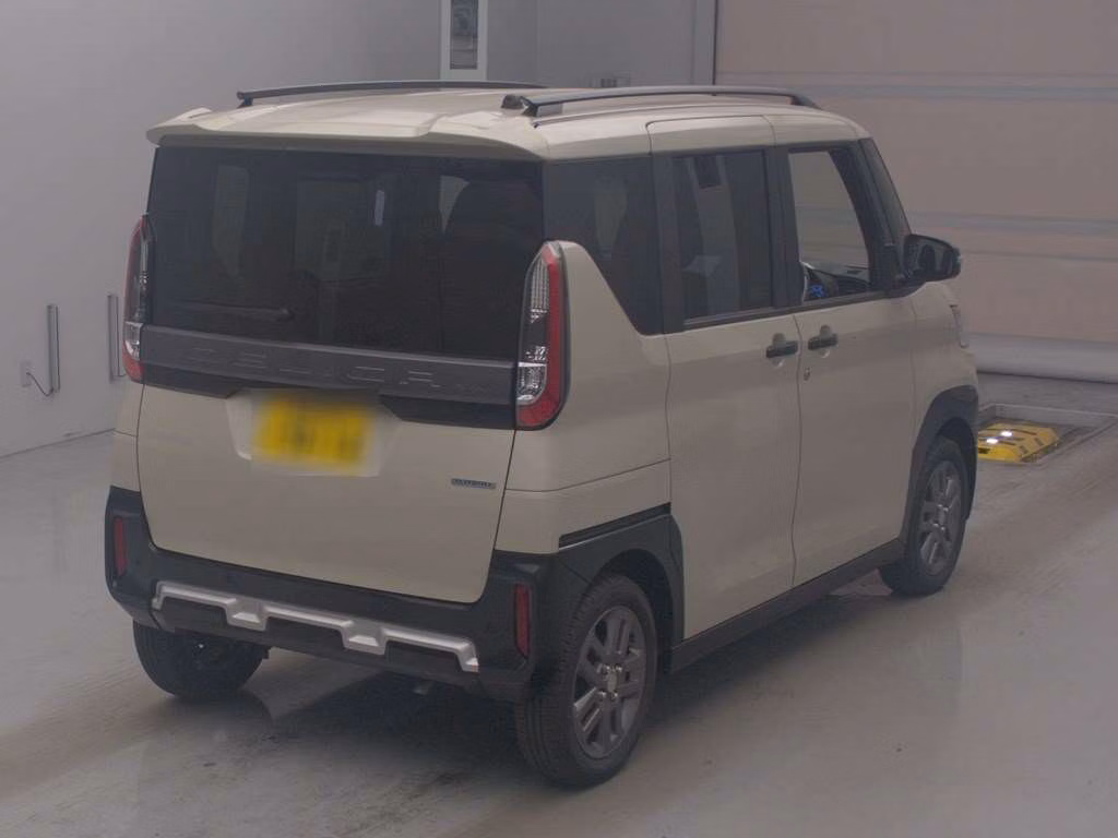 MITSUBISHI DELICA MINI