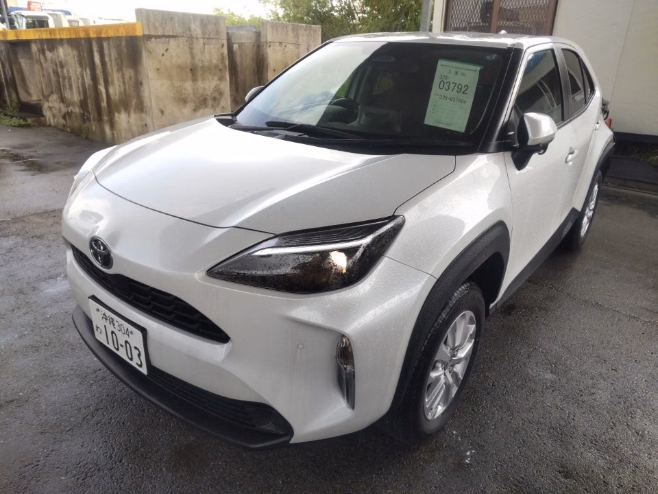 TOYOTA YARIS CROSS
