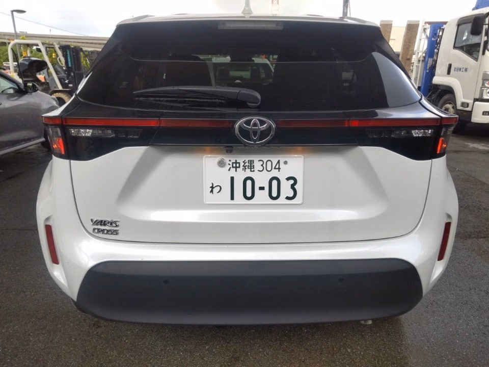 TOYOTA YARIS CROSS