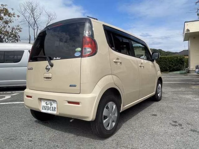 NISSAN MOCO