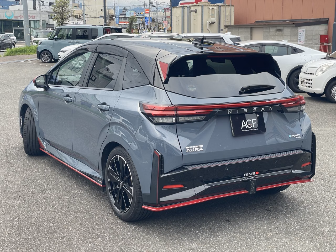 Nissan Aura