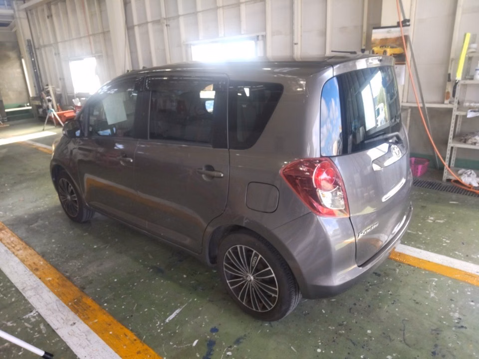 TOYOTA RACTIS