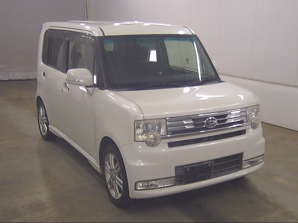 DAIHATSU MOVE CONTE