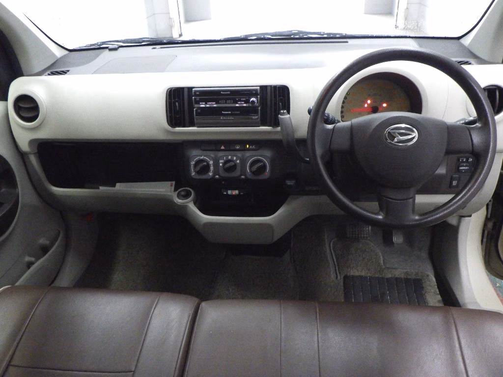 DAIHATSU BOON