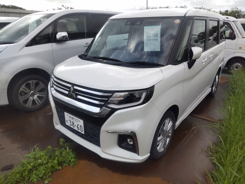Mitsubishi Delica D:2
