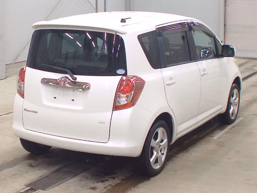 TOYOTA RACTIS