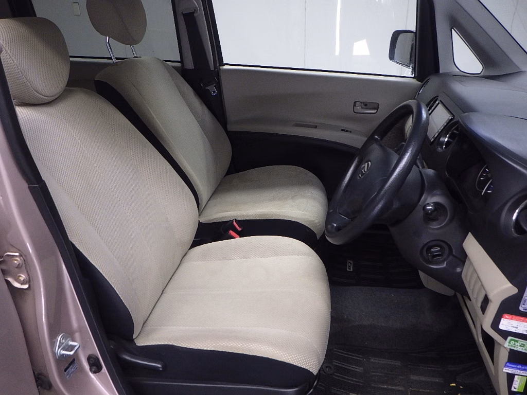 DAIHATSU TANTO EXE