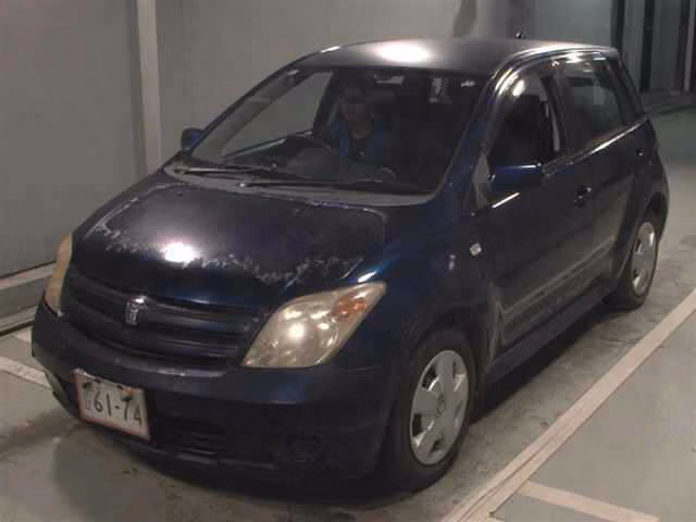 TOYOTA IST