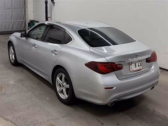 NISSAN FUGA