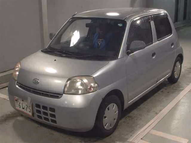DAIHATSU ESSE