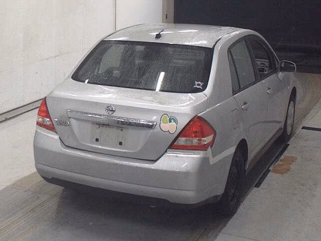 NISSAN TIIDA LATIO