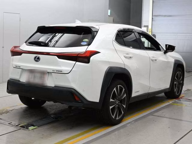 Lexus UX250h