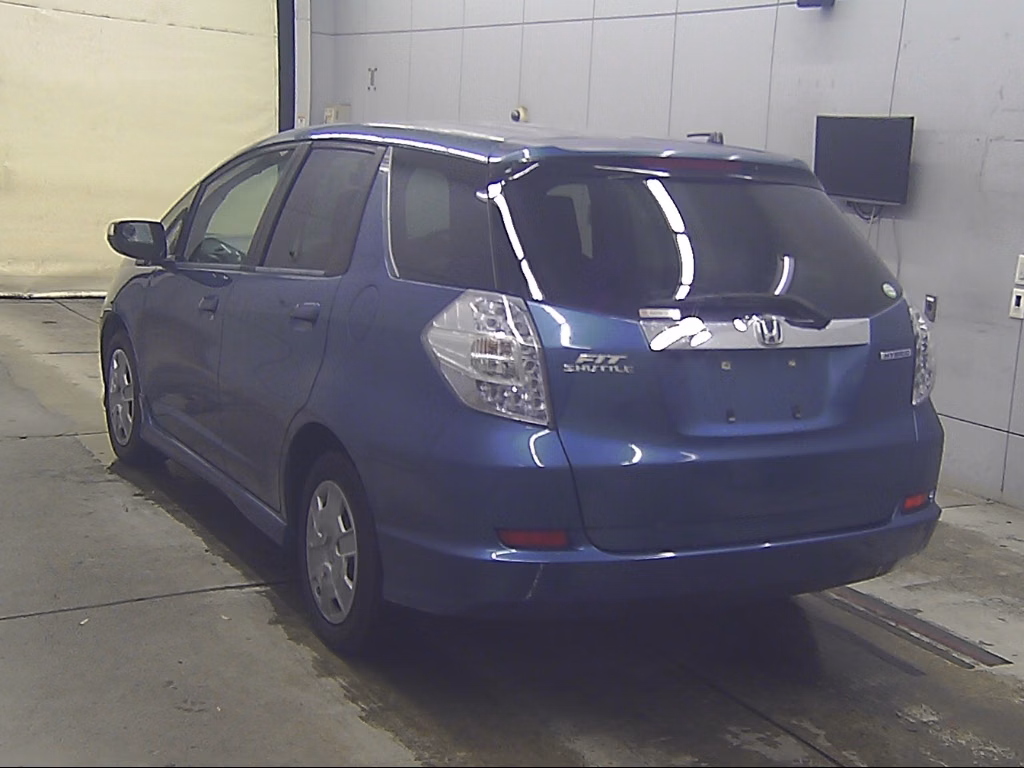 HONDA FIT SHUTTLE