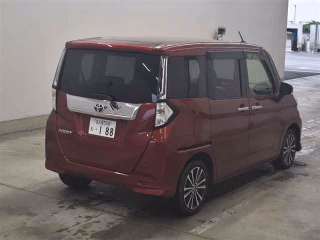 TOYOTA TANK