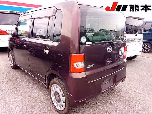 DAIHATSU MOVE CONTE