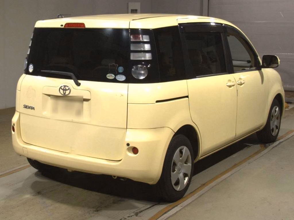 TOYOTA SIENTA