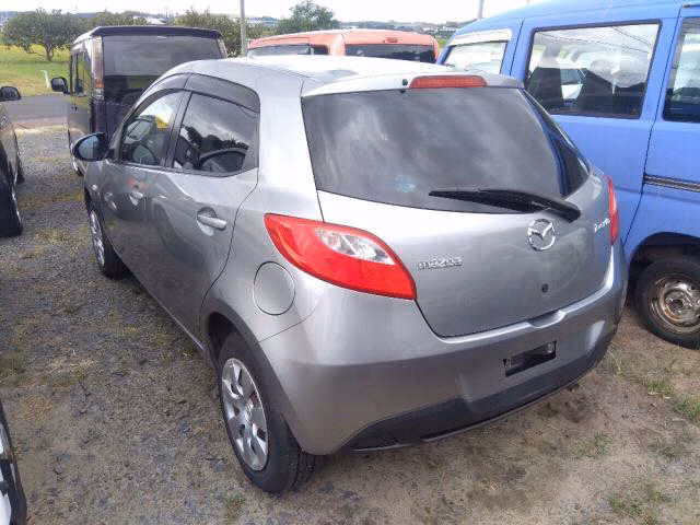 MAZDA DEMIO