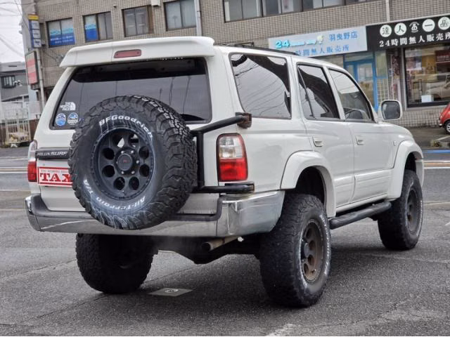 TOYOTA HILUX SURF
