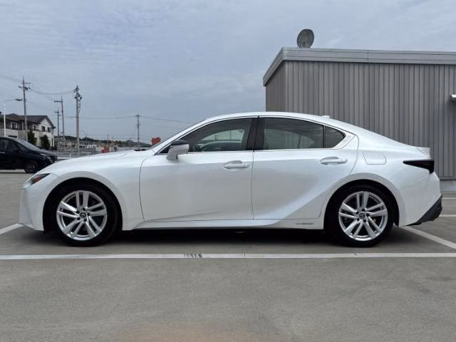 Lexus IS300h