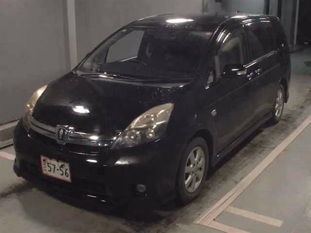 TOYOTA ISIS