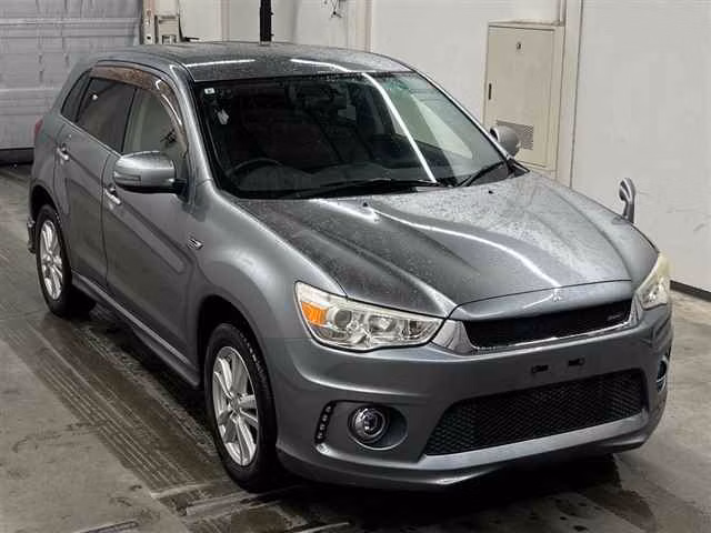 MITSUBISHI RVR