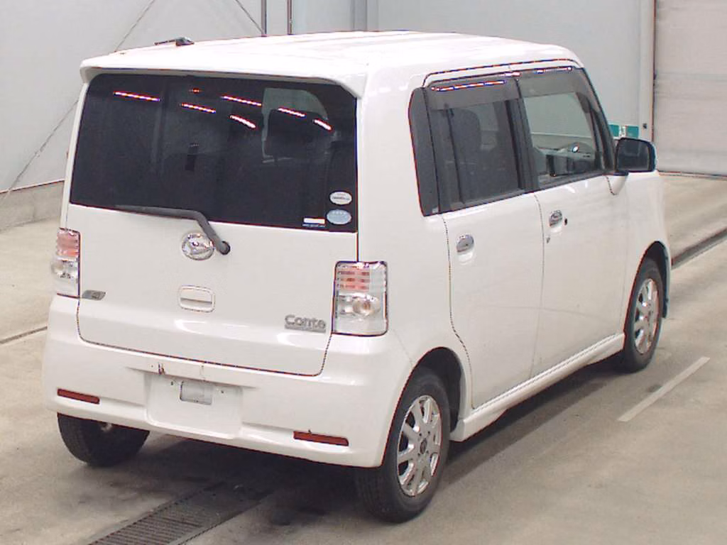 DAIHATSU MOVE CONTE
