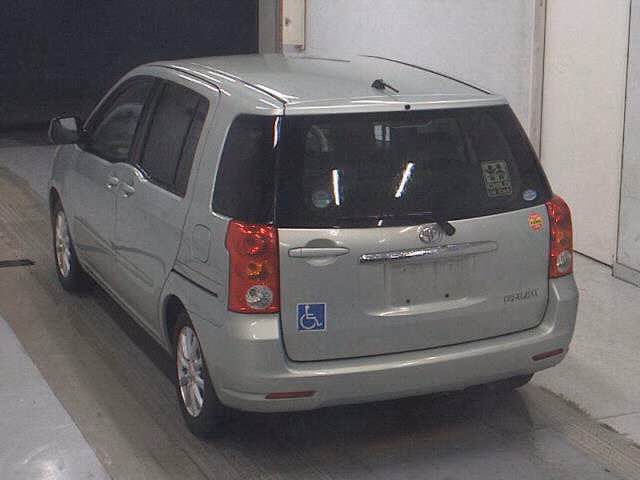 TOYOTA RAUM
