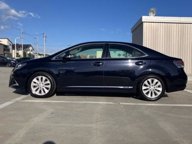 Lexus HS250h