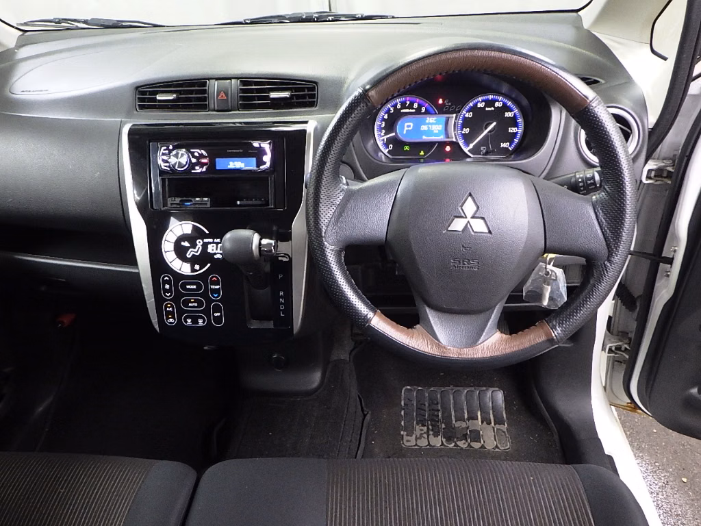MITSUBISHI EK CUSTOM