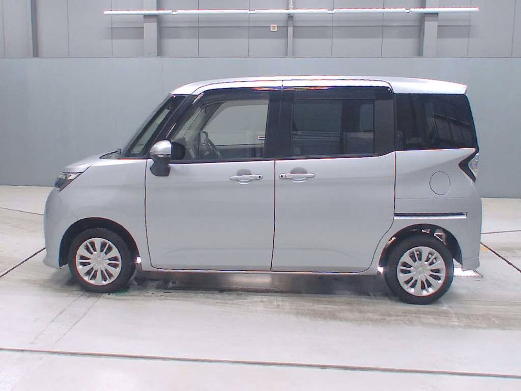 TOYOTA TANK