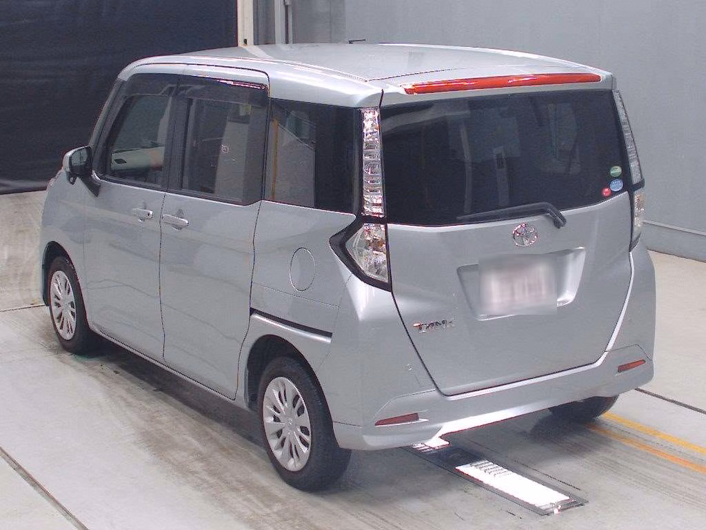 TOYOTA TANK