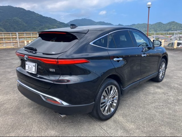 TOYOTA HARRIER
