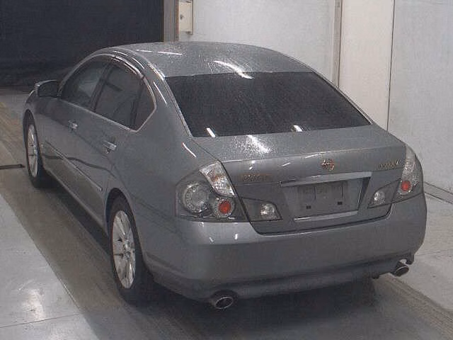 NISSAN FUGA