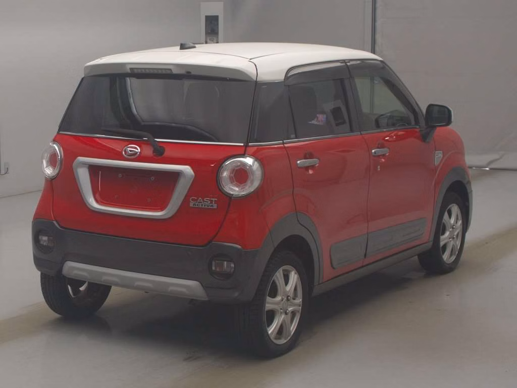 DAIHATSU CAST