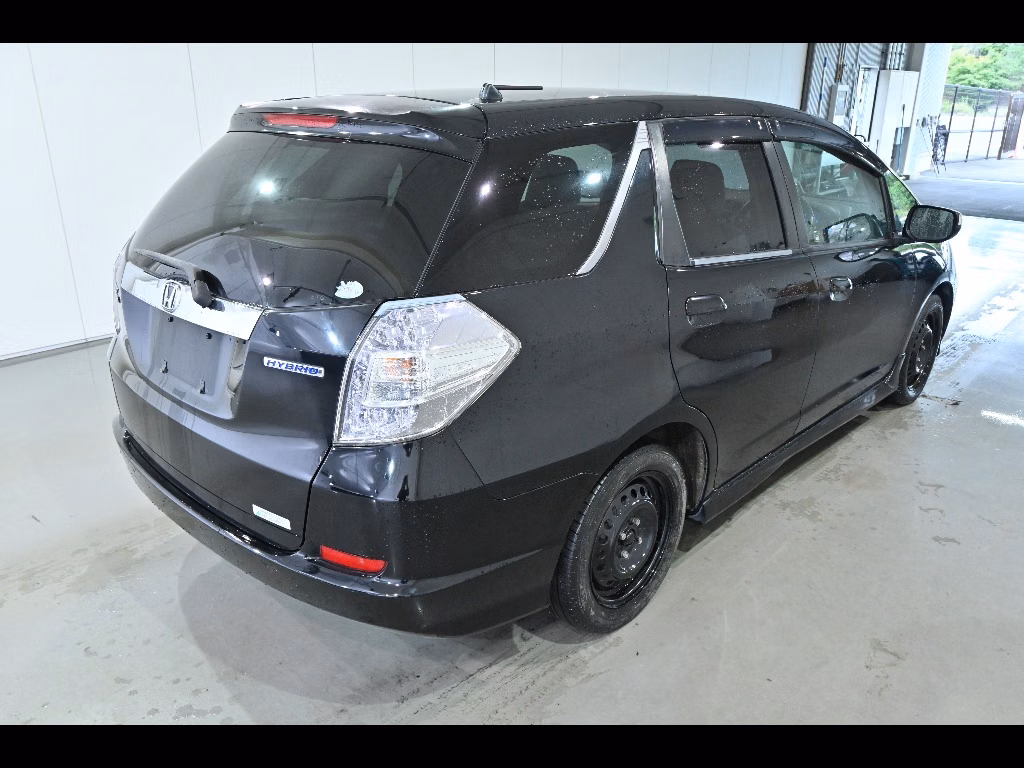 HONDA FIT SHUTTLE