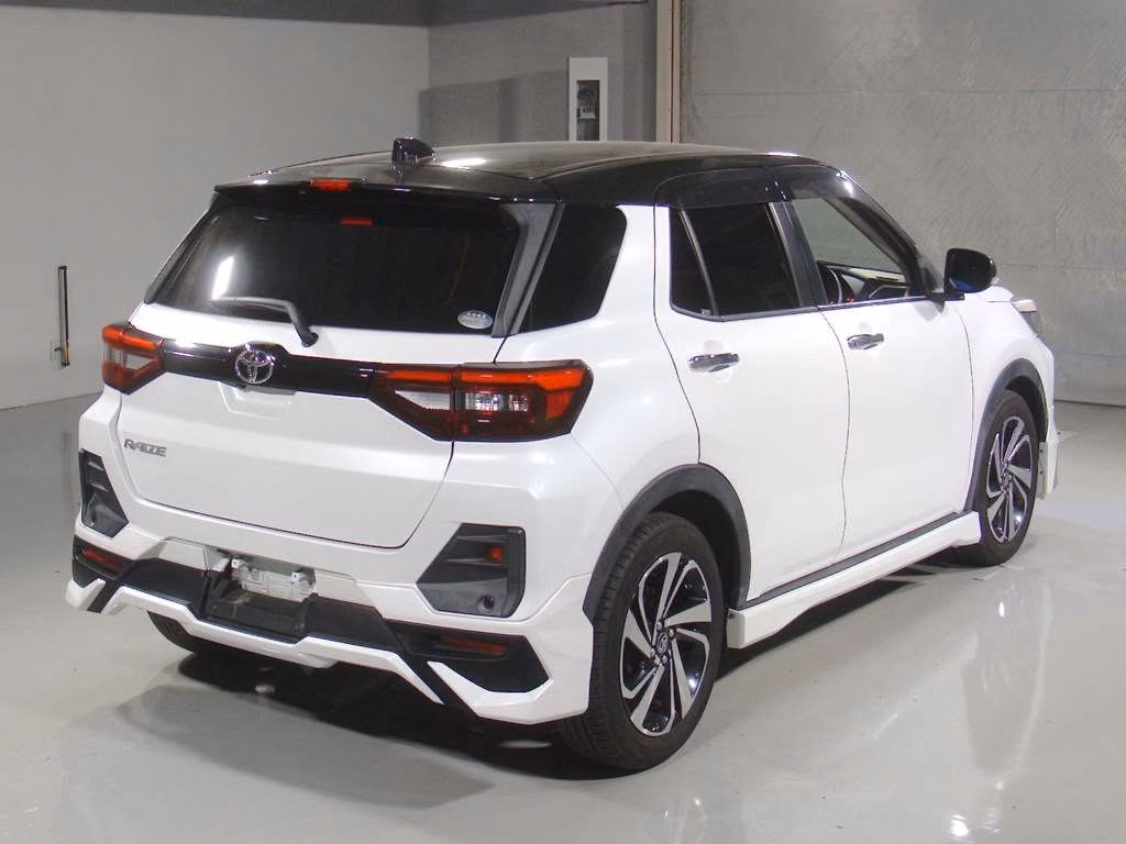TOYOTA RAIZE