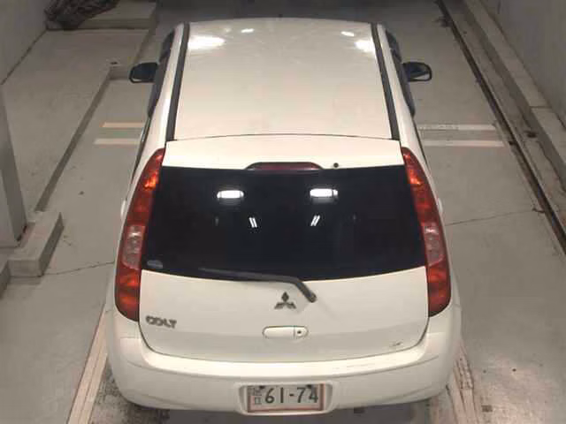 MITSUBISHI COLT