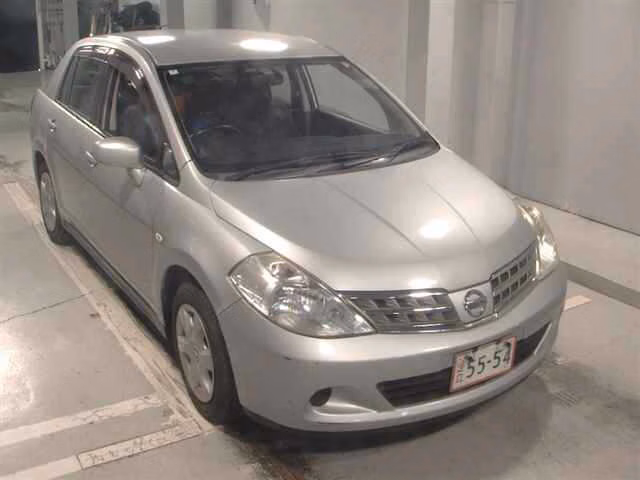 NISSAN TIIDA LATIO