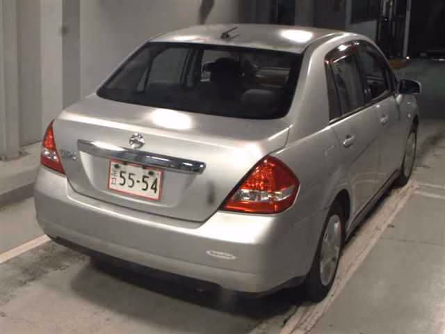NISSAN TIIDA LATIO