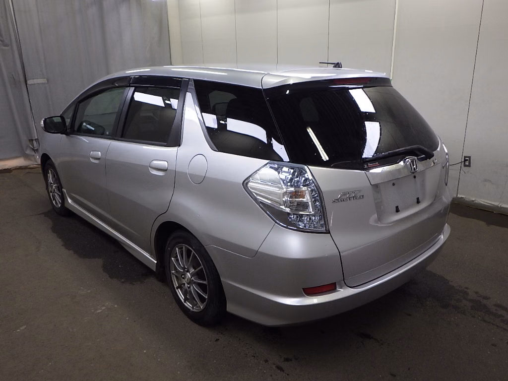 HONDA FIT SHUTTLE