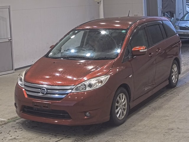 NISSAN LAFESTA
