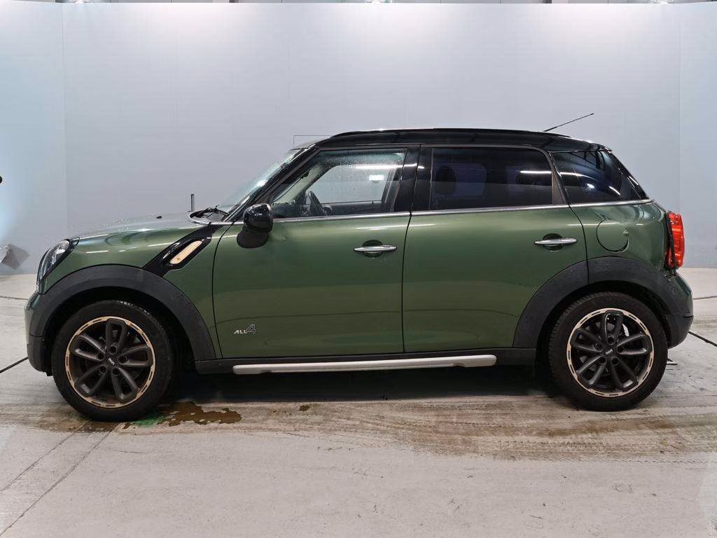 MINI CROSSOVER