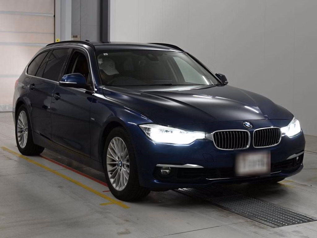 BMW 3-SERIES