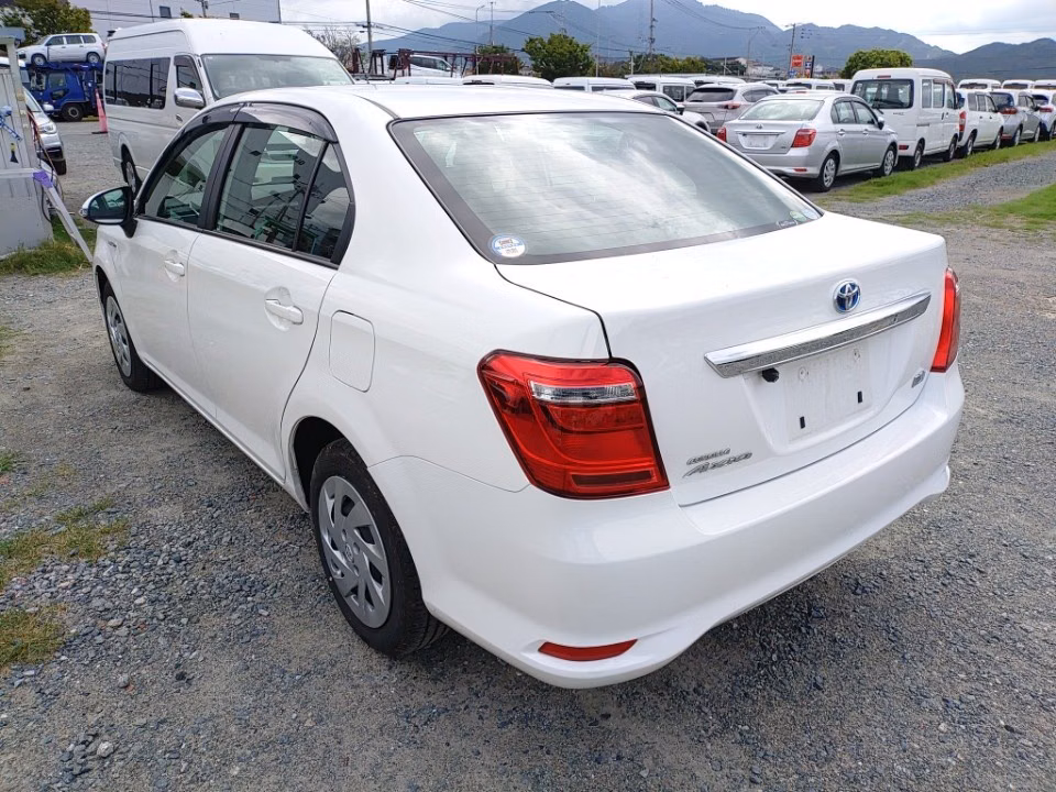 TOYOTA COROLLA AXIO
