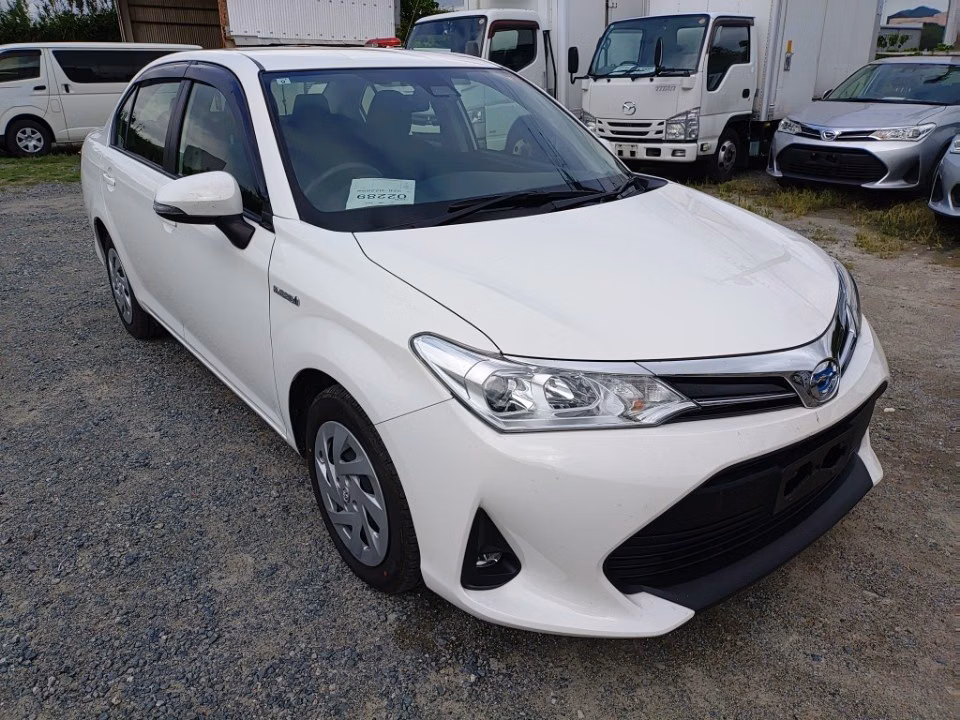 TOYOTA COROLLA AXIO