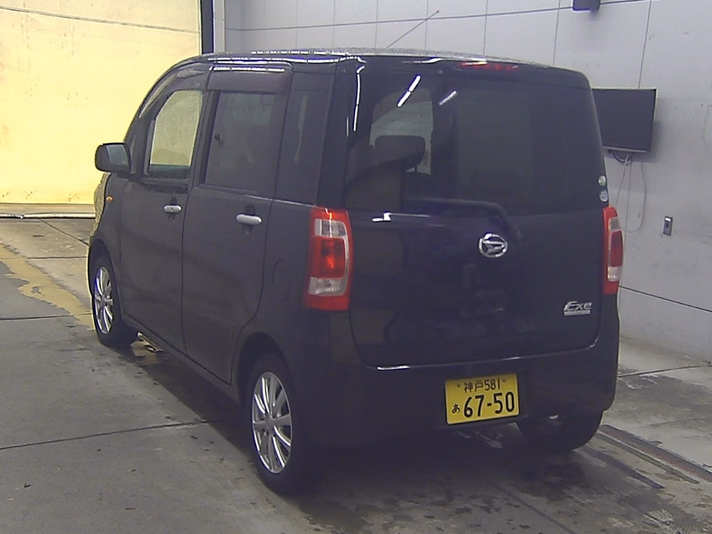 DAIHATSU TANTO EXE