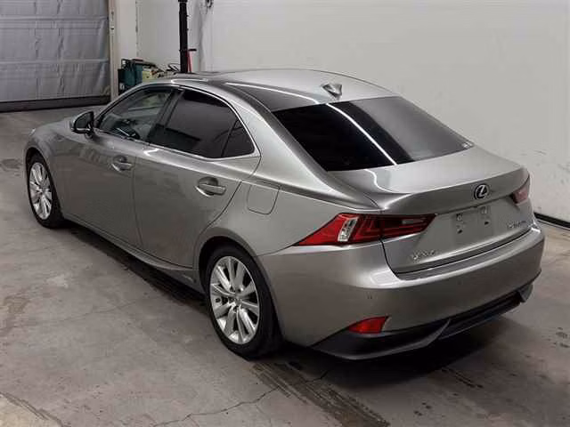 LEXUS IS300H