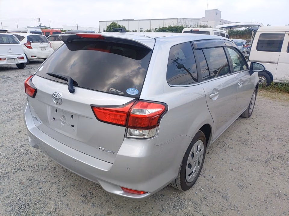 TOYOTA COROLLA FIELDER
