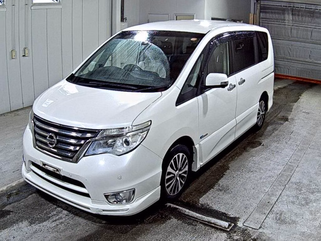 NISSAN SERENA